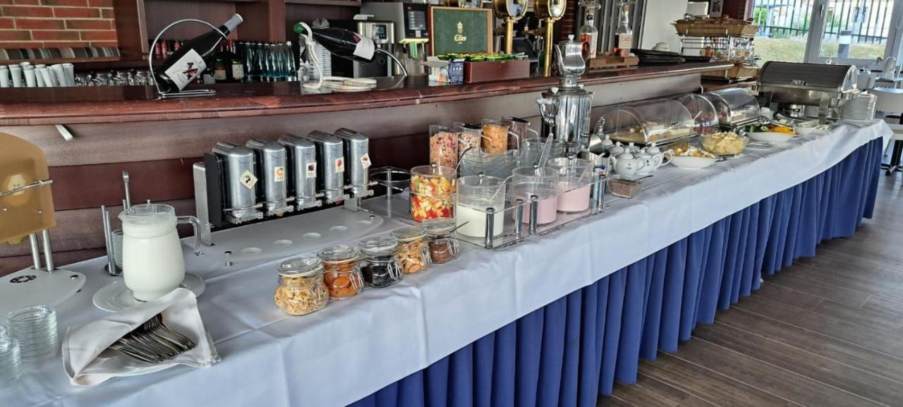 Hotel Admiral Scheer Лабе Екстер'єр фото